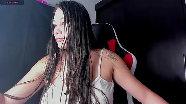 Snapshot of Sweet_milk2 chatting on June 12, 2026, 3:48 am Sweet milk2 online show from June 12, 2026, 3:48 am