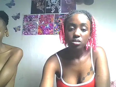 loversoncam online show from July 3, 2026, 7:09 pm