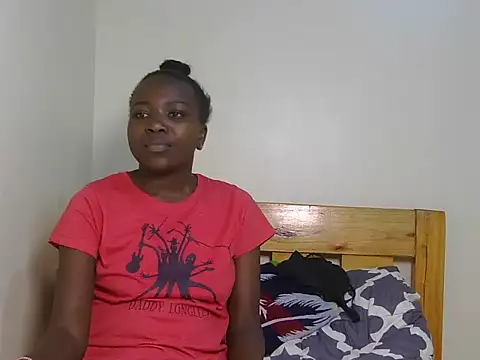 tessy kitty online show from June 11, 2026, 2:53 am