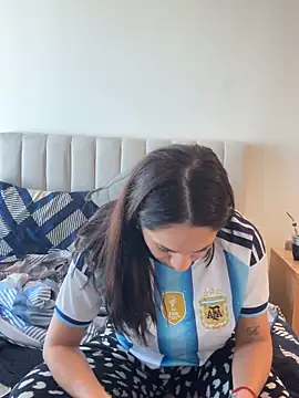 Snapshot of DobleDosisOk chatting on June 19, 2026, 3:29 pm DobleDosisOk online show from June 19, 2026, 3:29 pm