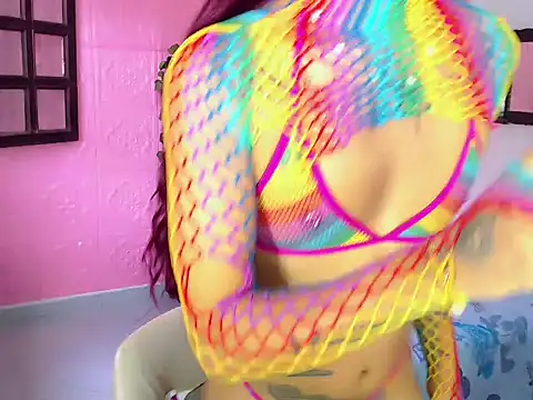 Snapshot of sexy_doll_big chatting on May 27, 2026, 6:15 pm sexy doll big online show from May 27, 2026, 6:15 pm