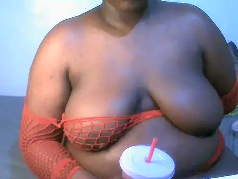 Snapshot of cumming-queen chatting on July 7, 2026, 2:03 am cumming-queen online show from July 7, 2026, 2:03 am