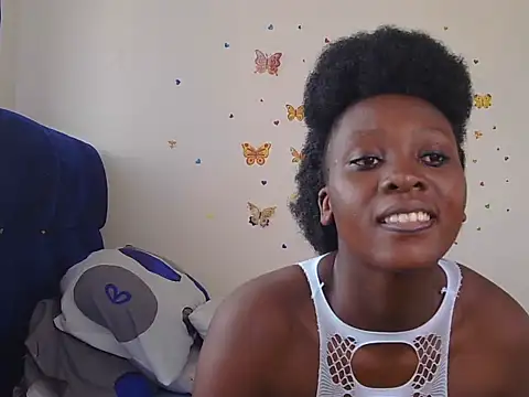 SweetCoochie222 online show from May 19, 2026, 4:30 am