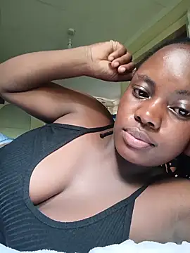 sweetberry95 online show from May 26, 2026, 1:42 pm