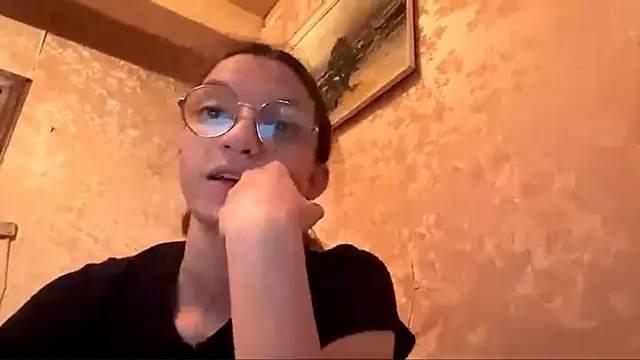 SparkleJebb online show from May 16, 2026, 5:12 pm