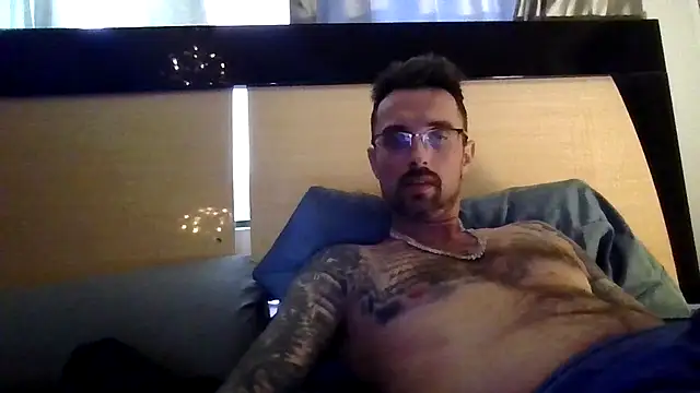 MrDGrey online show from June 26, 2026, 2:39 am