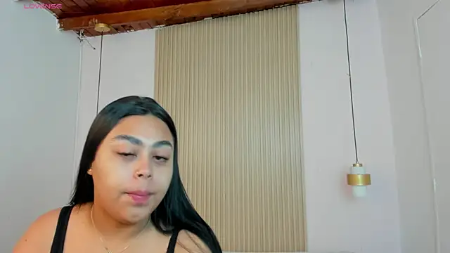 Snapshot of MiaLane3 chatting on June 27, 2026, 11:38 am MiaLane3 online show from June 27, 2026, 11:38 am
