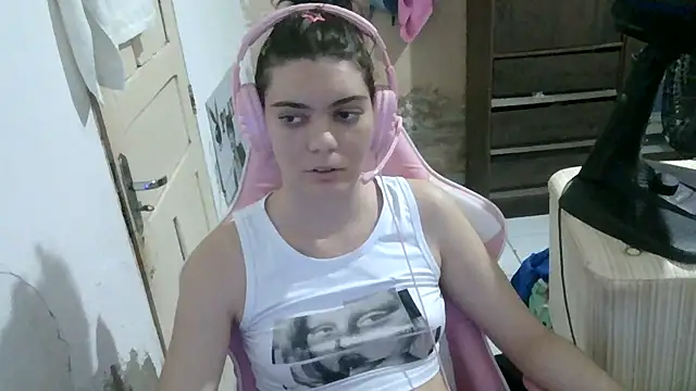 Angel Ristoww online show from July 18, 2026, 11:57 pm