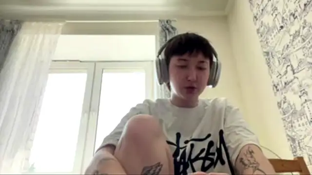 Snapshot of Kate_Gelik chatting on May 21, 2026, 8:12 am Kate Gelik online show from May 21, 2026, 8:12 am