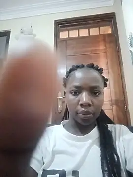 PinkCoochie02 online show from June 8, 2026, 6:36 am