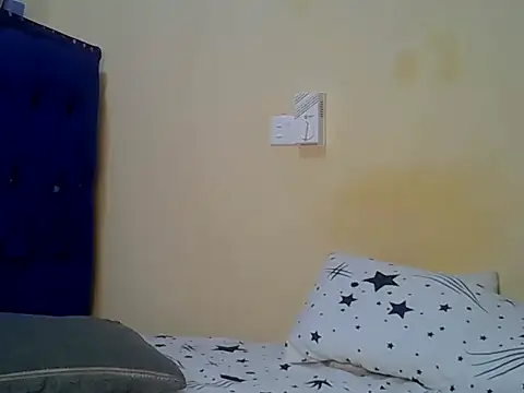 PinkCoochie02 online show from July 8, 2026, 9:32 am