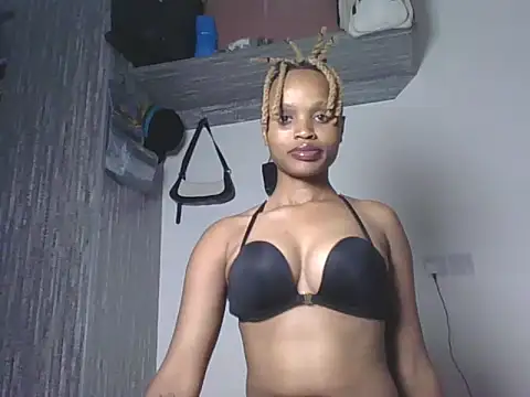 Tempting Ebony online show from May 19, 2026, 1:56 am