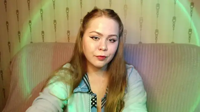 Snapshot of moon_cold chatting on May 21, 2026, 1:19 pm moon cold online show from May 21, 2026, 1:19 pm