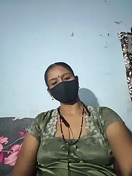 Snapshot of madhushree143 chatting on June 17, 2026, 5:07 am madhushree143 online show from June 17, 2026, 5:07 am