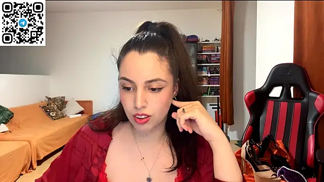 SweetFenomen67 online show from June 9, 2026, 7:04 pm