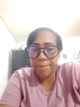 Snapshot of OliviaWilliamm chatting on June 7, 2026, 9:53 pm OliviaWilliamm online show from June 7, 2026, 9:53 pm