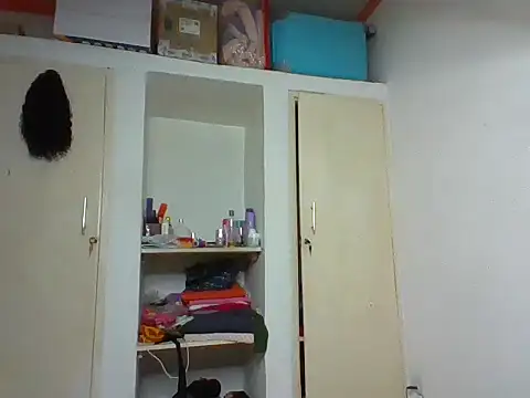 Snapshot of Rebel-Queen chatting on June 5, 2026, 5:07 pm Rebel-Queen online show from June 5, 2026, 5:07 pm