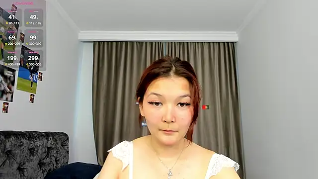 Snapshot of laylasweet_ chatting on July 12, 2026, 4:13 am laylasweet online show from July 12, 2026, 4:13 am