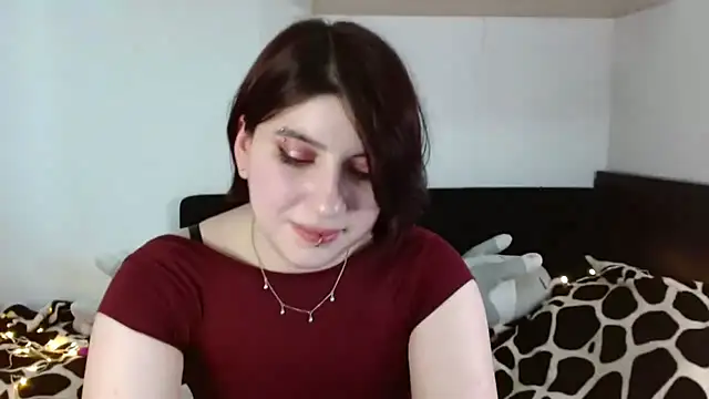 Snapshot of Oriana_secret chatting on June 10, 2026, 8:04 am Oriana secret online show from June 10, 2026, 8:04 am