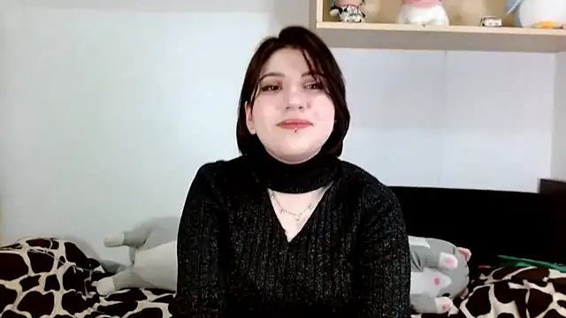 Snapshot of Oriana_secret chatting on June 4, 2026, 8:08 am Oriana secret online show from June 4, 2026, 8:08 am