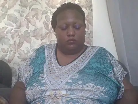 Snapshot of fat_ebonyqueen chatting on June 29, 2026, 10:15 am fat ebonyqueen online show from June 29, 2026, 10:15 am