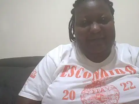 Snapshot of fat_ebonyqueen chatting on June 1, 2026, 9:03 pm fat ebonyqueen online show from June 1, 2026, 9:03 pm