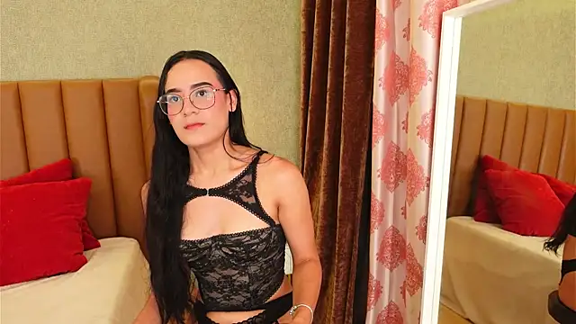 violetazoraya online show from July 3, 2026, 2:18 am
