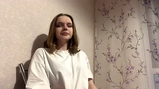 Snapshot of HolyClairmore chatting on May 26, 2026, 12:42 am HolyClairmore online show from May 26, 2026, 12:42 am