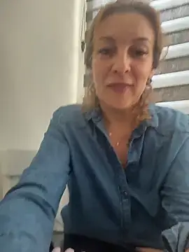 Hot-Milf4U online show from June 12, 2026, 7:06 am