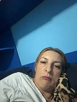 Hot-Milf4U online show from June 11, 2026, 7:00 pm