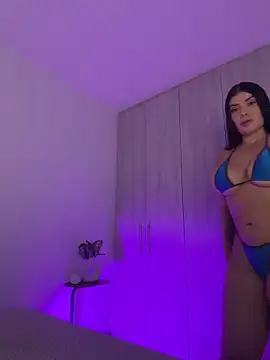 Snapshot of Danilopez3 chatting on May 21, 2026, 1:14 am Danilopez3 online show from May 21, 2026, 1:14 am
