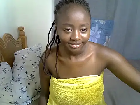 Snapshot of SexxyRoxy chatting on June 17, 2026, 9:30 am SexxyRoxy online show from June 17, 2026, 9:30 am
