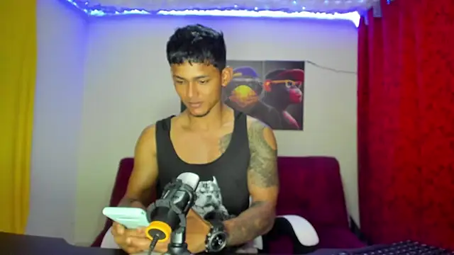Snapshot of blakmishael chatting on May 19, 2026, 8:27 pm blakmishael online show from May 19, 2026, 8:27 pm