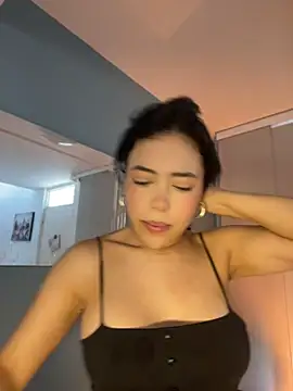 Snapshot of FERNANDAXX_ chatting on July 9, 2026, 1:32 pm FERNANDAXX online show from July 9, 2026, 1:32 pm