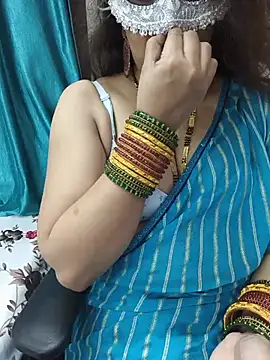 Snapshot of kavyabhabhi chatting on July 13, 2026, 4:39 pm kavyabhabhi online show from July 13, 2026, 4:39 pm
