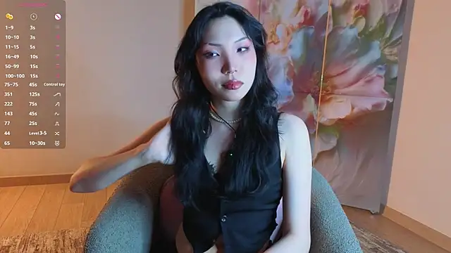 Snapshot of KristanTienken chatting on June 26, 2026, 2:06 am KristanTienken online show from June 26, 2026, 2:06 am