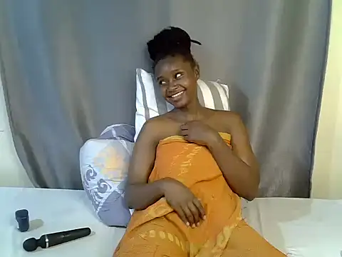 Snapshot of SexxyLindsey chatting on July 8, 2026, 11:44 am SexxyLindsey online show from July 8, 2026, 11:44 am