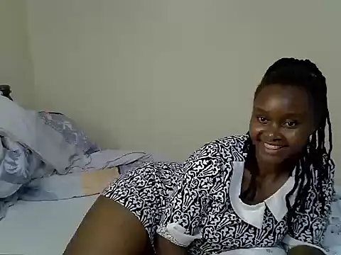 Snapshot of SexxyLindsey chatting on June 17, 2026, 9:41 am SexxyLindsey online show from June 17, 2026, 9:41 am