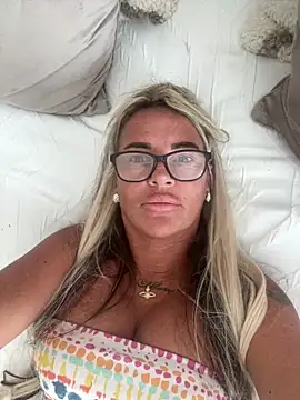 hotmilf66 online show from May 31, 2026, 4:57 pm