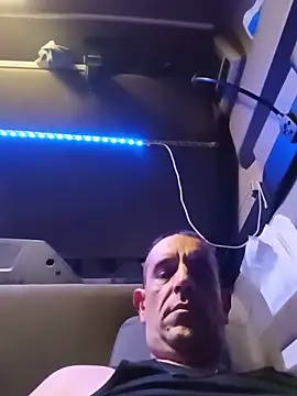 Snapshot of mixa1112 chatting on June 2, 2026, 8:31 pm mixa1112 online show from June 2, 2026, 8:31 pm