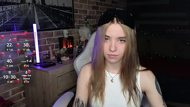 Snapshot of eva_swetty chatting on June 17, 2026, 9:03 pm eva swetty online show from June 17, 2026, 9:03 pm