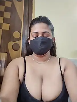 sreyashidas505 online show from June 18, 2026, 6:56 am