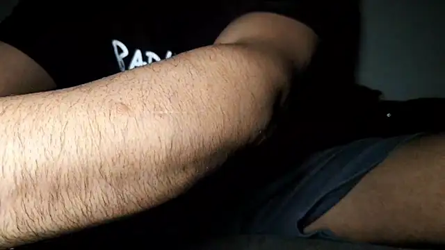 Snapshot of psexplr chatting on November 22, 2025, 7:57 pm psexplr online show from November 22, 2025, 7:57 pm