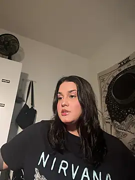 Snapshot of VenusRotten chatting on May 21, 2026, 7:11 pm VenusRotten online show from May 21, 2026, 7:11 pm