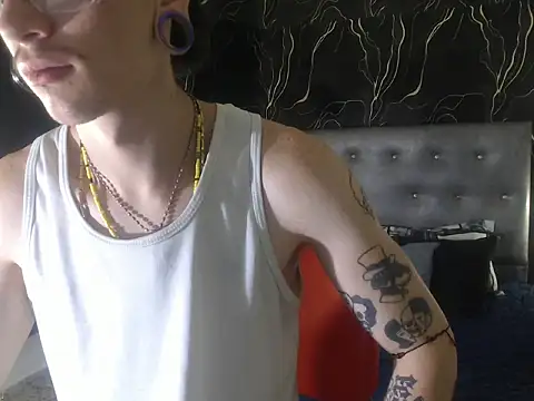 Snapshot of Ryan_Owenss chatting on June 19, 2026, 3:56 am Ryan Owenss online show from June 19, 2026, 3:56 am