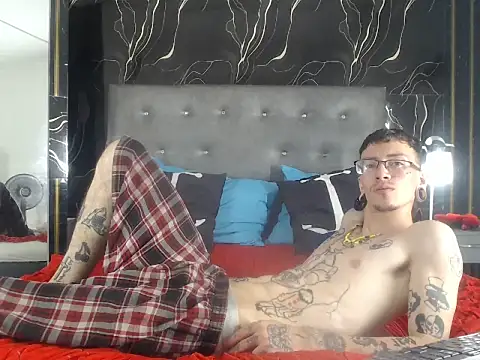 Snapshot of Ryan_Owenss chatting on May 26, 2026, 5:49 am Ryan Owenss online show from May 26, 2026, 5:49 am