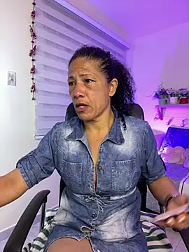Snapshot of victorya_milf chatting on June 11, 2026, 5:10 pm victorya milf online show from June 11, 2026, 5:10 pm