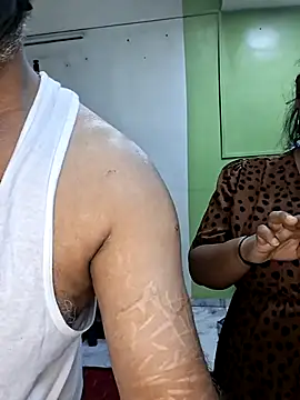 Hornyreshma online show from June 6, 2026, 5:29 pm