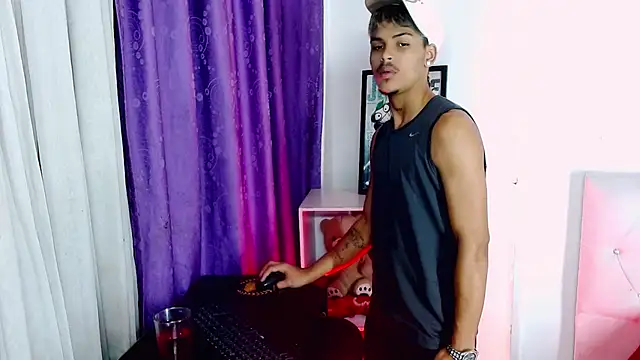 Snapshot of Angel_foxc13 chatting on July 11, 2026, 3:07 am Angel foxc13 online show from July 11, 2026, 3:07 am
