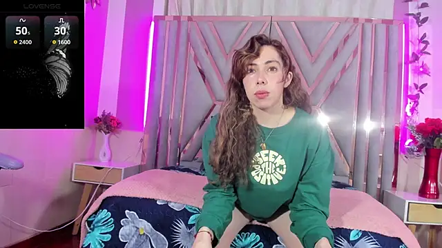 Snapshot of hada_russo chatting on July 4, 2026, 4:08 am hada russo online show from July 4, 2026, 4:08 am